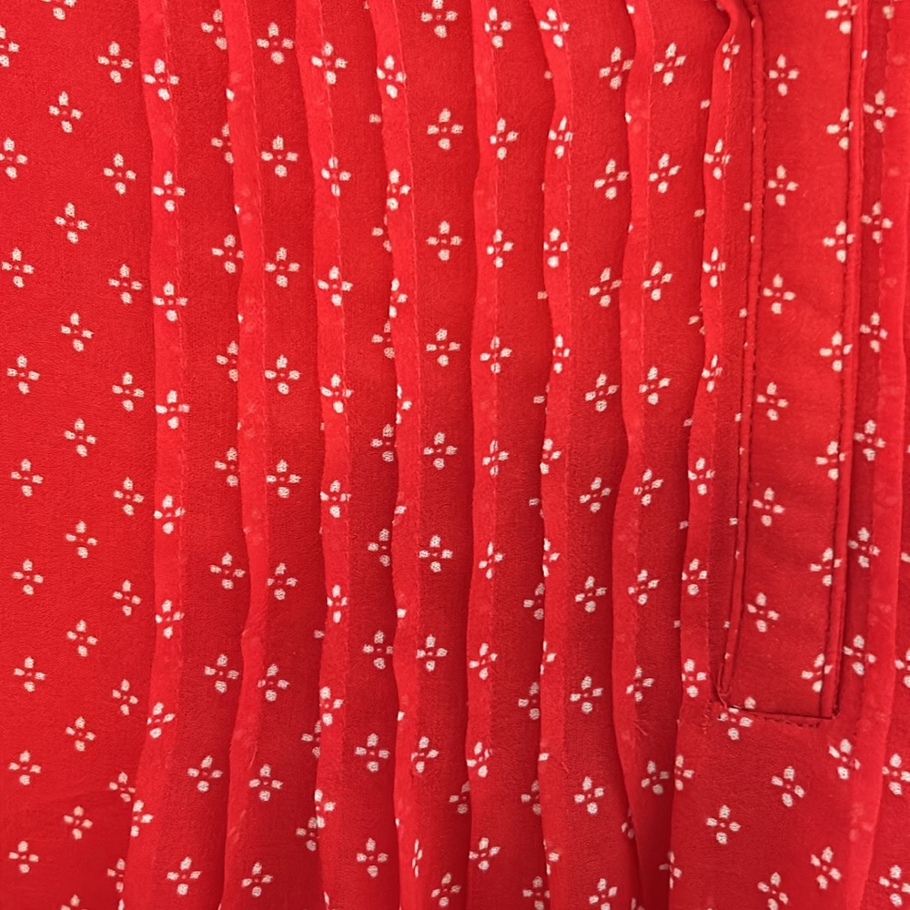 Red Blouse - Picture 7 of 9